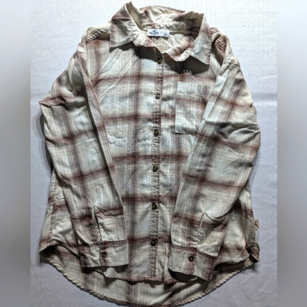 Hollister Plaid Button-Up Oversized Shirt Size Small